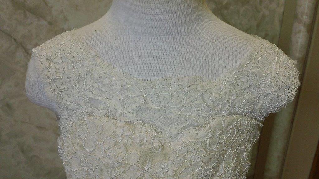 lace flower girl dresses